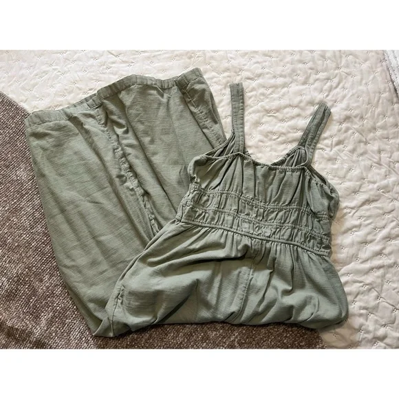 AE Wide Leg Jumpsuit - XL - EUC! - Picture 5 of 7